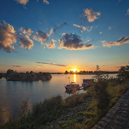 Gastenverblijf Bie Zus Buggenum Bagian luar foto